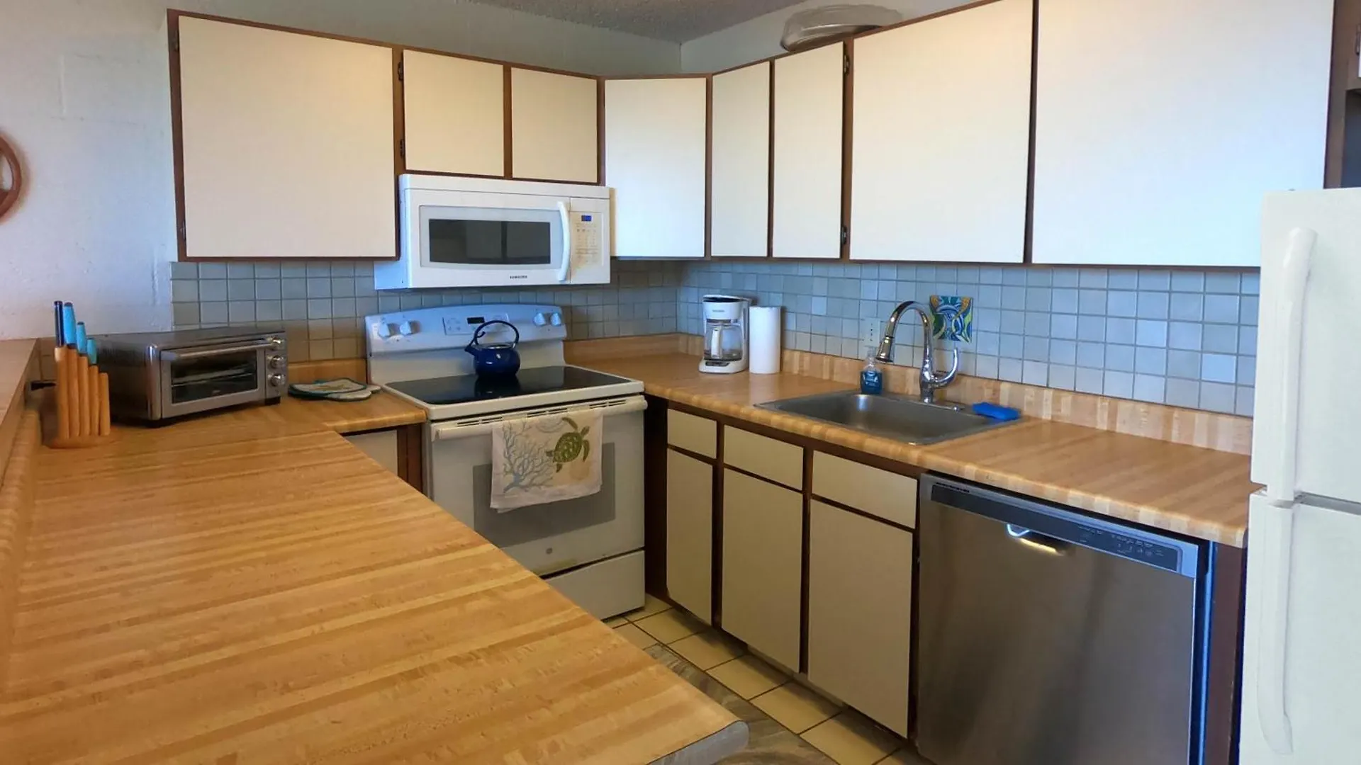 アパート Spacious Ocean View Condo In キヘイ 米国