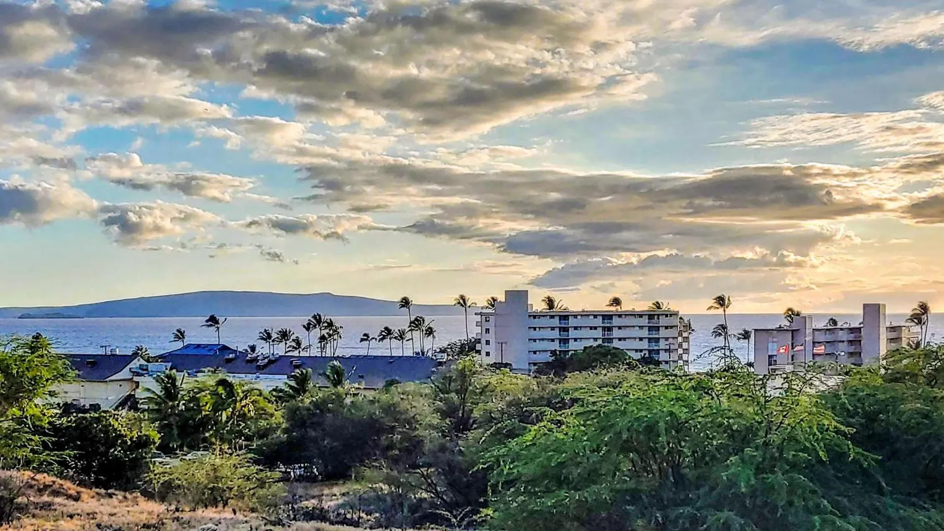 Spacious Ocean View Condo In キヘイ